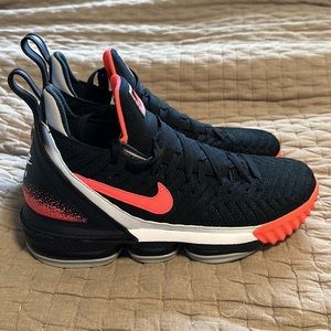 Nike LeBron Zoom 16, pink custom, rare, men’s size 11, like new